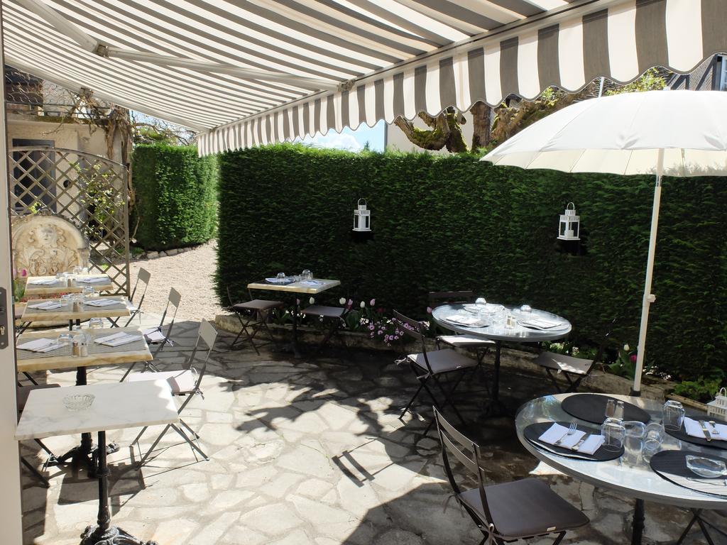 Auberge Du Grand Dauphin Dhuizon Exteriér fotografie